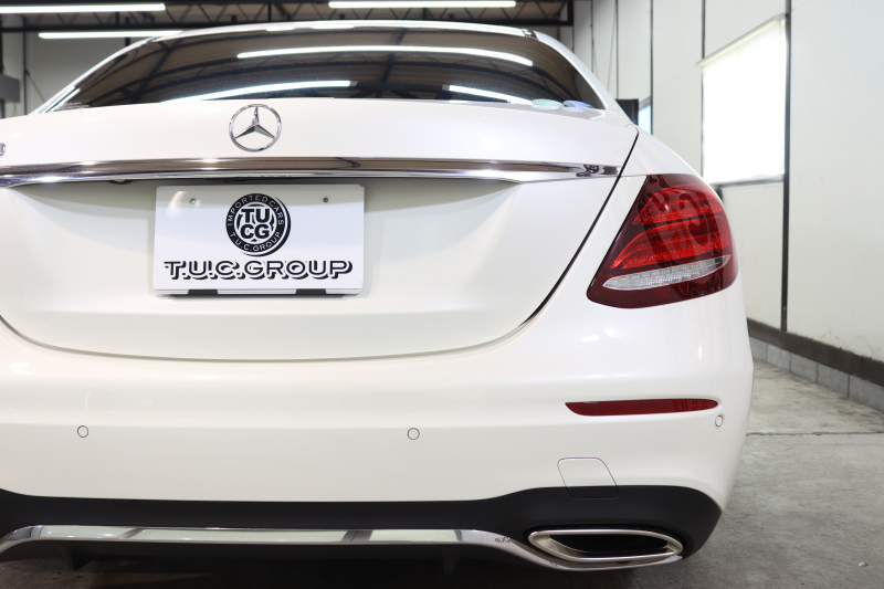 メルセデスベンツ Eクラス E250 AVG ｽﾎﾟｰﾂ ﾚｻﾞｰ&ﾚｰﾀﾞｰｾｰﾌﾃｨPKG　1ｵｰﾅｰ ｷｰﾚｽｺﾞｰ 黒本革 HDDﾅﾋﾞTV ｽﾏﾎ連携 ﾌﾞﾙﾒｽﾀｰ 360ｶﾒﾗ PTS LEDﾗｲﾄ 自動ﾄﾗﾝｸ ﾊﾝｽﾞﾌﾘｰA AMGｴｱﾛ&19AW ﾀﾞｲﾅﾐｯｸS 9AT　2年保証