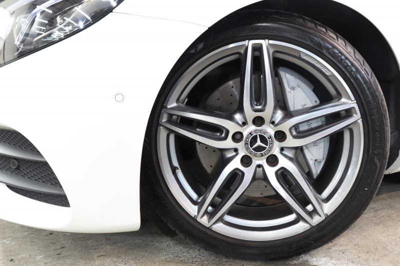 メルセデスベンツ Eクラス E250 AVG ｽﾎﾟｰﾂ ﾚｻﾞｰ&ﾚｰﾀﾞｰｾｰﾌﾃｨPKG　1ｵｰﾅｰ ｷｰﾚｽｺﾞｰ 黒本革 HDDﾅﾋﾞTV ｽﾏﾎ連携 ﾌﾞﾙﾒｽﾀｰ 360ｶﾒﾗ PTS LEDﾗｲﾄ 自動ﾄﾗﾝｸ ﾊﾝｽﾞﾌﾘｰA AMGｴｱﾛ&19AW ﾀﾞｲﾅﾐｯｸS 9AT　2年保証