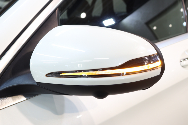 メルセデスベンツ GLC GLC300 4MATIC AMGﾗｲﾝ ﾚｻﾞｰｴｸｽｸﾙｰｼﾌﾞ&ﾚｰﾀﾞｰｾｰﾌﾃｨPKG　後期 ｷｰﾚｽｺﾞｰ 黒本革 ﾍﾞﾝﾁﾚｰﾀｰ ﾊﾟﾉﾗﾏSR ﾍｯﾄﾞｱｯﾌﾟD MBUXﾅﾋﾞTV BT音楽 ﾌﾞﾙﾒｽﾀｰ 360ｶﾒﾗ PTS LEDﾗｲﾄ 自動Rｹﾞｰﾄ ﾊﾝｽﾞﾌﾘｰA AMGｴｱﾛ&20AW ｴｱｻｽ 9AT　2年保証