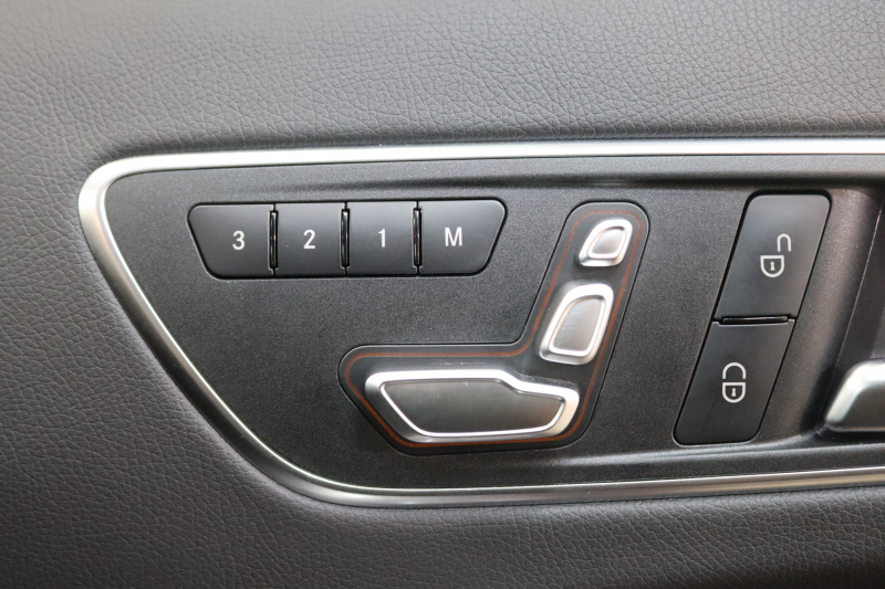 AMG Aクラス A45 4MATIC ﾚｰﾀﾞｰｾｰﾌﾃｨPKG　後期 ｷｰﾚｽｺﾞｰ 黒本革 HDDﾅﾋﾞTV ｽﾏﾎ連携 ﾊﾞｯｸｶﾒﾗ PTS LEDﾗｲﾄ AMG専用装備&ﾁｭｰﾆﾝｸﾞ ﾀﾞｲﾅﾐｯｸS BBS18AW 7AT　2年保証