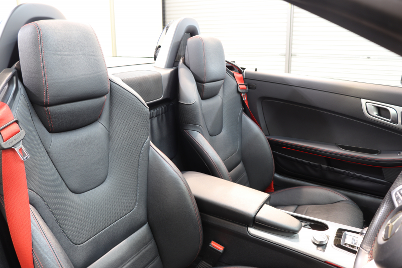 メルセデスベンツ SLCクラス SLC180ｽﾎﾟｰﾂ ﾚｰﾀﾞｰｾｰﾌﾃｨPKG　ｷｰﾚｽｺﾞｰ 黒本革 ﾊﾞﾘｵR HDDﾅﾋﾞTV&ｷｬﾝｾﾗｰ ｽﾏﾎ連携 ﾊﾞｯｸｶﾒﾗ PTS LEDﾗｲﾄ AMGｴｱﾛ&18AW ﾊﾟﾅﾒﾘｶｰﾅｸﾞﾘﾙ ｴｱｶﾞｲﾄﾞ 9AT　2年保証