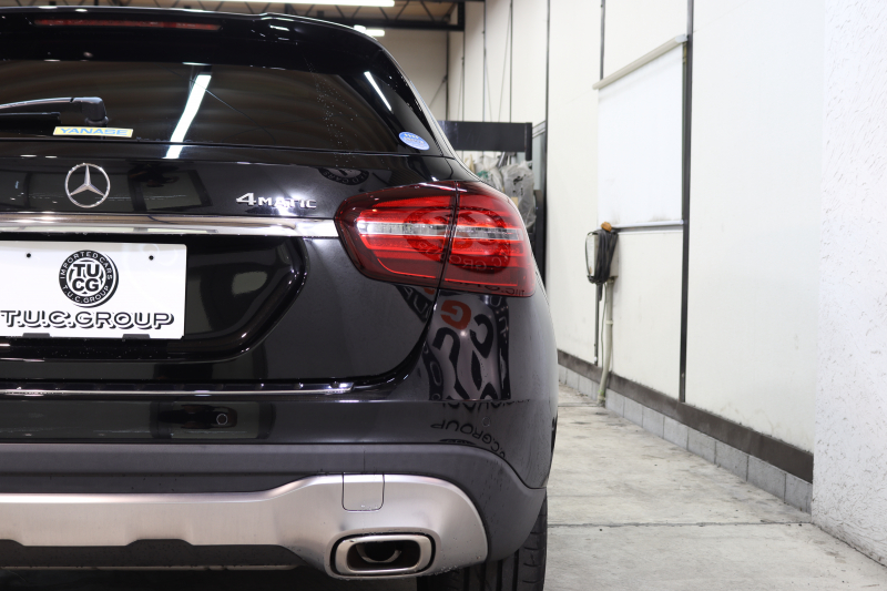 メルセデスベンツ GLA GLA220 4MATIC ﾌﾟﾚﾐｱﾑ&ﾚｰﾀﾞｰｾｰﾌﾃｨPKG　後期 ｷｰﾚｽｺﾞｰ 黒革 ﾊﾟﾉﾗﾏSR HDDﾅﾋﾞTV ｽﾏﾎ連携 harman/kardon ﾊﾞｯｸｶﾒﾗ PTS LEDﾗｲﾄ 自動Rｹﾞｰﾄ ﾊﾝｽﾞﾌﾘｰA 18AW ﾀﾞｲﾅﾐｯｸS　2年保証【4/5まで期間限定在庫】