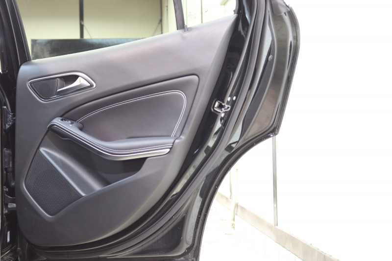 メルセデスベンツ GLA GLA220 4MATIC ﾌﾟﾚﾐｱﾑ&ﾚｰﾀﾞｰｾｰﾌﾃｨPKG　後期 ｷｰﾚｽｺﾞｰ 黒革 ﾊﾟﾉﾗﾏSR HDDﾅﾋﾞTV ｽﾏﾎ連携 harman/kardon ﾊﾞｯｸｶﾒﾗ PTS LEDﾗｲﾄ 自動Rｹﾞｰﾄ ﾊﾝｽﾞﾌﾘｰA 18AW ﾀﾞｲﾅﾐｯｸS　2年保証【4/5まで期間限定在庫】