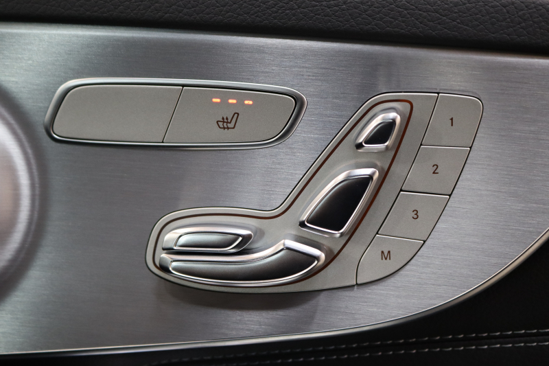 メルセデスベンツ Cクラス C180ｸｰﾍﾟ ｽﾎﾟｰﾂ ﾚｰﾀﾞｰｾｰﾌﾃｨPKG　ｷｰﾚｽｺﾞｰ 黒革 HDDﾅﾋﾞTV BT音楽 ﾊﾞｯｸｶﾒﾗ PTS LEDﾗｲﾄ AMGｴｱﾛ&18AW ﾀﾞｲﾅﾐｯｸS 9AT　2年保証