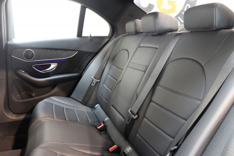 メルセデスベンツ Cクラス C220d AVG AMGﾗｲﾝ ﾚｰﾀﾞｰｾｰﾌﾃｨPKG　後期 ｷｰﾚｽｺﾞｰ 黒革 HDDﾅﾋﾞTV ｽﾏﾎ連携 ﾊﾞｯｸｶﾒﾗ PTS LEDﾗｲﾄ AMGｴｱﾛ&18AW ﾀﾞｲﾅﾐｯｸS ｴｱｻｽ 9AT　2年保証