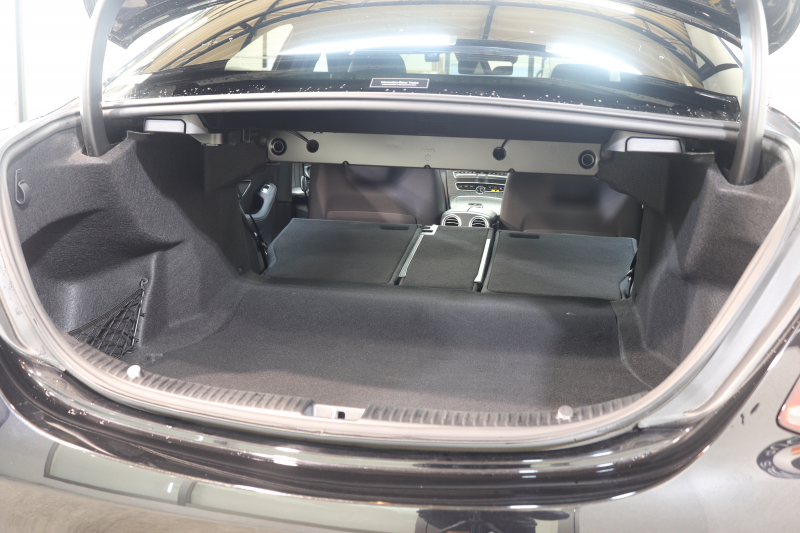 AMG Cクラス C43 4MATIC ﾚｰﾀﾞｰｾｰﾌﾃｨPKG　後期 ｷｰﾚｽｺﾞｰ 黒本革 ﾊﾟﾉﾗﾏSR ﾍｯﾄﾞｱｯﾌﾟD HDDﾅﾋﾞTV ｽﾏﾎ連携 ﾌﾞﾙﾒｽﾀｰ ﾊﾞｯｸｶﾒﾗ PTS LEDﾗｲﾄ 自動ﾄﾗﾝｸ ﾊﾝｽﾞﾌﾘｰA AMG専用装備&ﾁｭｰﾆﾝｸﾞﾀﾞｲﾅﾐｯｸS 9AT　2年保証