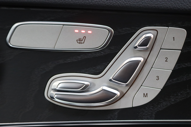 AMG Cクラス C43 4MATIC ﾚｰﾀﾞｰｾｰﾌﾃｨPKG　後期 ｷｰﾚｽｺﾞｰ 黒本革 ﾊﾟﾉﾗﾏSR ﾍｯﾄﾞｱｯﾌﾟD HDDﾅﾋﾞTV ｽﾏﾎ連携 ﾌﾞﾙﾒｽﾀｰ ﾊﾞｯｸｶﾒﾗ PTS LEDﾗｲﾄ 自動ﾄﾗﾝｸ ﾊﾝｽﾞﾌﾘｰA AMG専用装備&ﾁｭｰﾆﾝｸﾞﾀﾞｲﾅﾐｯｸS 9AT　2年保証