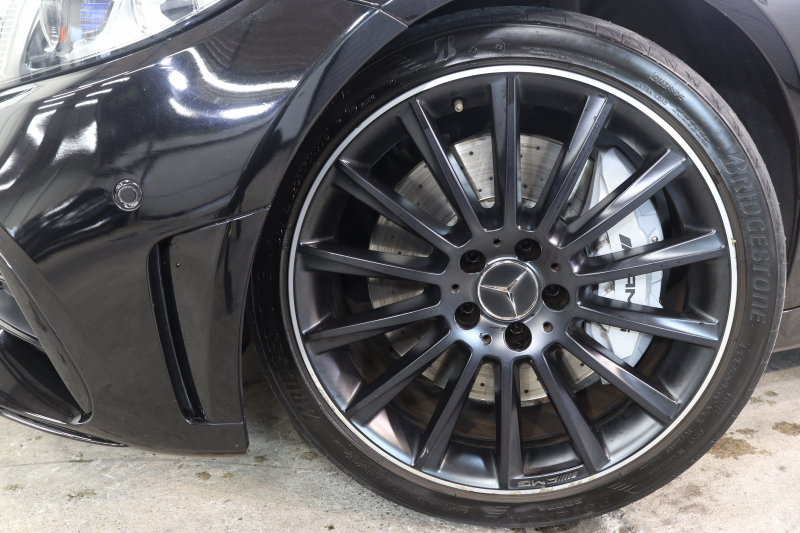 AMG Cクラス C43 4MATIC ﾚｰﾀﾞｰｾｰﾌﾃｨPKG　後期 ｷｰﾚｽｺﾞｰ 黒本革 ﾊﾟﾉﾗﾏSR ﾍｯﾄﾞｱｯﾌﾟD HDDﾅﾋﾞTV ｽﾏﾎ連携 ﾌﾞﾙﾒｽﾀｰ ﾊﾞｯｸｶﾒﾗ PTS LEDﾗｲﾄ 自動ﾄﾗﾝｸ ﾊﾝｽﾞﾌﾘｰA AMG専用装備&ﾁｭｰﾆﾝｸﾞﾀﾞｲﾅﾐｯｸS 9AT　2年保証