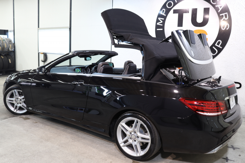 メルセデスベンツ Eクラス E250ｶﾌﾞﾘｵﾚ AMGｽﾎﾟｰﾂ&ﾚｰﾀﾞｰｾｰﾌﾃｨPKG　後期 1ｵｰﾅｰ ｷｰﾚｽｺﾞｰ 茶本革 ｴｱｽｶｰﾌ HDDﾅﾋﾞTV BT音楽 360ｶﾒﾗ PTS LEDﾗｲﾄ AMGｴｱﾛ&18AW 黒幌　2年保証