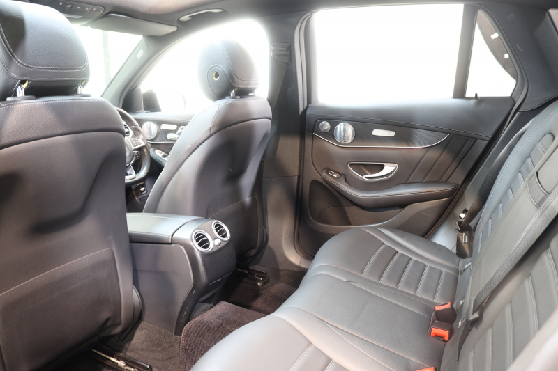 AMG GLC GLC43 4MATIC ﾚｻﾞｰｴｸｽｸﾙｰｼﾌﾞ&ﾅｲﾄ&ﾚｰﾀﾞｰｾｰﾌﾃｨPKG　ｷｰﾚｽｺﾞｰ 黒本革 ﾊﾟﾉﾗﾏSR ﾍｯﾄﾞｱｯﾌﾟD HDDﾅﾋﾞTV BT音楽 ﾌﾞﾙﾒｽﾀｰ 360ｶﾒﾗ PTS LEDﾗｲﾄ 自動Rｹﾞｰﾄ ﾊﾝｽﾞﾌﾘｰA AMG専用装備&ﾁｭｰﾆﾝｸﾞ 9AT　2年保証