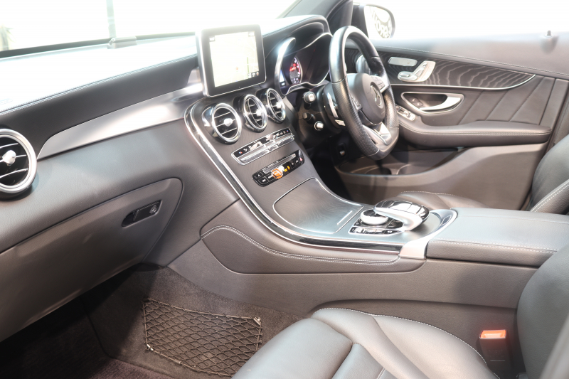 AMG GLC GLC43 4MATIC ﾚｻﾞｰｴｸｽｸﾙｰｼﾌﾞ&ﾅｲﾄ&ﾚｰﾀﾞｰｾｰﾌﾃｨPKG　ｷｰﾚｽｺﾞｰ 黒本革 ﾊﾟﾉﾗﾏSR ﾍｯﾄﾞｱｯﾌﾟD HDDﾅﾋﾞTV BT音楽 ﾌﾞﾙﾒｽﾀｰ 360ｶﾒﾗ PTS LEDﾗｲﾄ 自動Rｹﾞｰﾄ ﾊﾝｽﾞﾌﾘｰA AMG専用装備&ﾁｭｰﾆﾝｸﾞ 9AT　2年保証