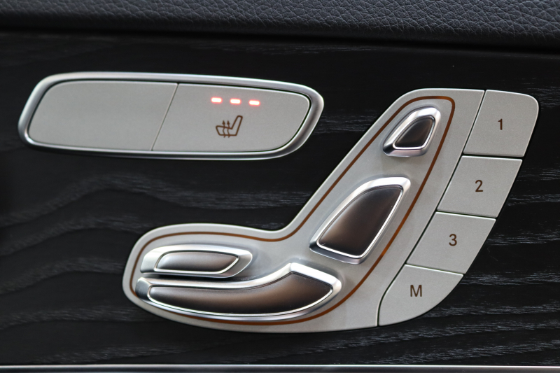 メルセデスベンツ Cクラス C200 AVG AMGﾗｲﾝ ﾚｻﾞｰｴｸｽｸﾙｰｼﾌﾞ&ﾚｰﾀﾞｰｾｰﾌﾃｨPKG　BSG搭載 後期 1ｵｰﾅｰ MEｺﾈｸﾄ ｷｰﾚｽｺﾞｰ 黒本革 ﾍｯﾄﾞｱｯﾌﾟD HDDﾅﾋﾞTV ｽﾏﾎ連携 ﾌﾞﾙﾒｽﾀｰ ﾊﾞｯｸｶﾒﾗ PTS LEDﾗｲﾄ 自動ﾄﾗﾝｸ ﾊﾝｽﾞﾌﾘｰA AMGｴｱﾛ&18AW ｴｱｻｽ 9AT　2年保証