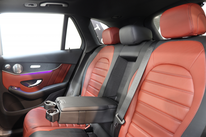 メルセデスベンツ GLC GLC300 4MATIC AMGﾗｲﾝ ﾚｻﾞｰｴｸｽｸﾙｰｼﾌﾞ&ﾚｰﾀﾞｰｾｰﾌﾃｨPKG　後期 MEｺﾈｸﾄ ｷｰﾚｽｺﾞｰ 赤/黒本革 ﾊﾟﾉﾗﾏSR ﾍｯﾄﾞｱｯﾌﾟD MBUXﾅﾋﾞTV BT音楽 ﾌﾞﾙﾒｽﾀｰ 360ｶﾒﾗ PTS LEDﾗｲﾄ 自動Rｹﾞｰﾄ AMGｴｱﾛ&20AW ｴｱｻｽ 9AT　2年保証