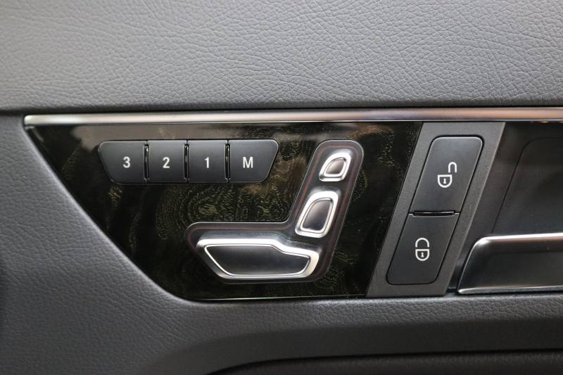 メルセデスベンツ Eクラス E250ｸｰﾍﾟ AMGｽﾎﾟｰﾂ&ﾚｰﾀﾞｰｾｰﾌﾃｨPKG　後期 1ｵｰﾅｰ ｷｰﾚｽｺﾞｰ 黒本革 HDDﾅﾋﾞTV BT音楽 ﾊﾞｯｸｶﾒﾗ PTS LEDﾗｲﾄ AMGｴｱﾛ&18AW 7AT　2年保証