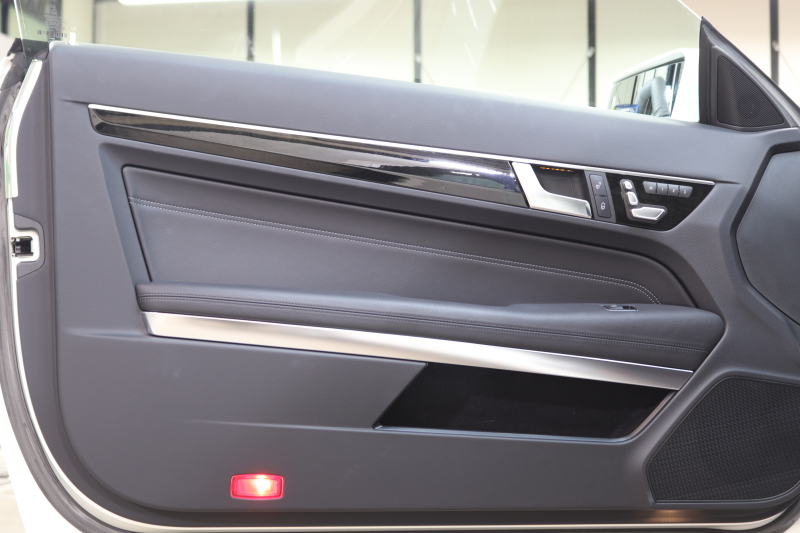 メルセデスベンツ Eクラス E250ｸｰﾍﾟ AMGｽﾎﾟｰﾂ&ﾚｰﾀﾞｰｾｰﾌﾃｨPKG　後期 1ｵｰﾅｰ ｷｰﾚｽｺﾞｰ 黒本革 HDDﾅﾋﾞTV BT音楽 ﾊﾞｯｸｶﾒﾗ PTS LEDﾗｲﾄ AMGｴｱﾛ&18AW 7AT　2年保証