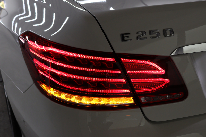 メルセデスベンツ Eクラス E250ｸｰﾍﾟ AMGｽﾎﾟｰﾂ&ﾚｰﾀﾞｰｾｰﾌﾃｨPKG　後期 1ｵｰﾅｰ ｷｰﾚｽｺﾞｰ 黒本革 HDDﾅﾋﾞTV BT音楽 ﾊﾞｯｸｶﾒﾗ PTS LEDﾗｲﾄ AMGｴｱﾛ&18AW 7AT　2年保証