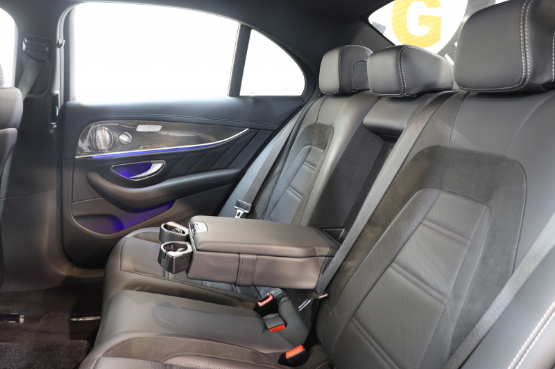 AMG Eクラス E63 4MATIC+ ﾚｰﾀﾞｰｾｰﾌﾃｨPKG　ｷｰﾚｽｺﾞｰ 黒本革 ﾍｯﾄﾞｱｯﾌﾟD HDDﾅﾋﾞTV ｽﾏﾎ連携 ﾌﾞﾙﾒｽﾀｰ 360ｶﾒﾗ PTS LEDﾗｲﾄ 自動ﾄﾗﾝｸ ﾊﾝｽﾞﾌﾘｰA AMG専用装備&ﾁｭｰﾆﾝｸﾞﾀﾞｲﾅﾐｯｸS 9AT　2年保証