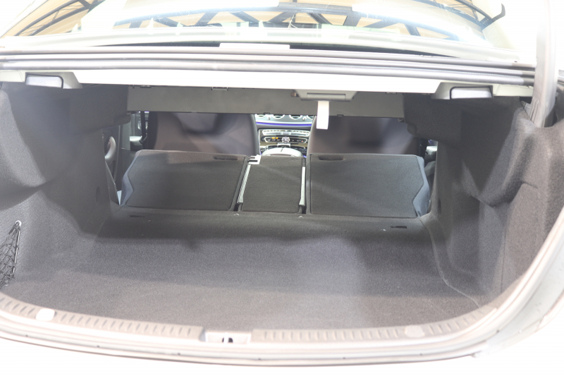 AMG Eクラス E63 4MATIC+ ﾚｰﾀﾞｰｾｰﾌﾃｨPKG　ｷｰﾚｽｺﾞｰ 黒本革 ﾍｯﾄﾞｱｯﾌﾟD HDDﾅﾋﾞTV ｽﾏﾎ連携 ﾌﾞﾙﾒｽﾀｰ 360ｶﾒﾗ PTS LEDﾗｲﾄ 自動ﾄﾗﾝｸ ﾊﾝｽﾞﾌﾘｰA AMG専用装備&ﾁｭｰﾆﾝｸﾞﾀﾞｲﾅﾐｯｸS 9AT　2年保証