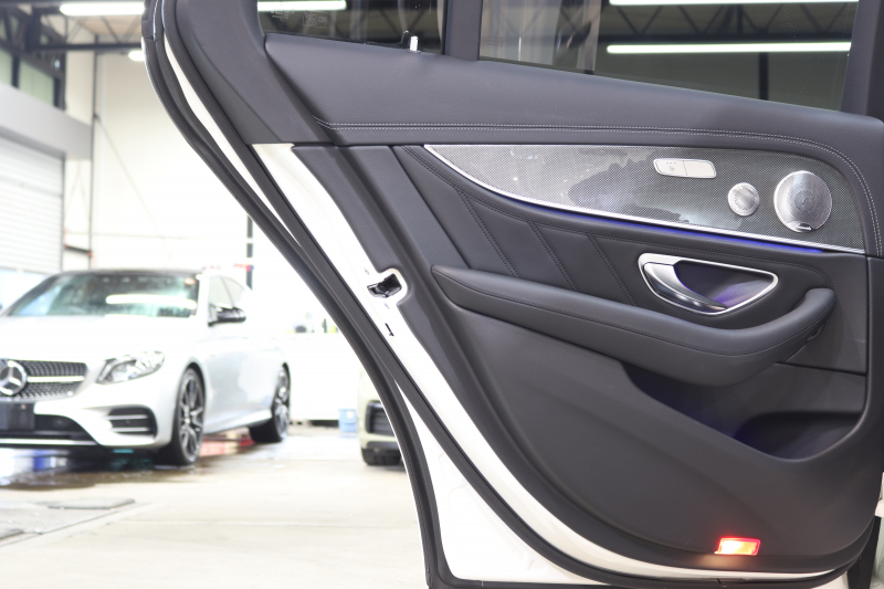 AMG Eクラス E63 4MATIC+ ﾚｰﾀﾞｰｾｰﾌﾃｨPKG　ｷｰﾚｽｺﾞｰ 黒本革 ﾍｯﾄﾞｱｯﾌﾟD HDDﾅﾋﾞTV ｽﾏﾎ連携 ﾌﾞﾙﾒｽﾀｰ 360ｶﾒﾗ PTS LEDﾗｲﾄ 自動ﾄﾗﾝｸ ﾊﾝｽﾞﾌﾘｰA AMG専用装備&ﾁｭｰﾆﾝｸﾞﾀﾞｲﾅﾐｯｸS 9AT　2年保証