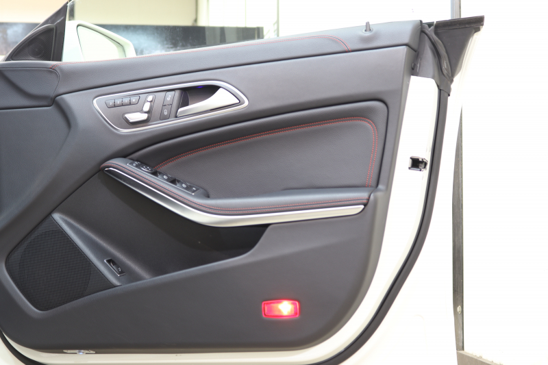 AMG CLAクラス CLA45 4MATIC ｼｭｰﾃｨﾝｸﾞﾌﾞﾚｰｸ ﾚｰﾀﾞｰｾｰﾌﾃｨPKG　後期 ｷｰﾚｽｺﾞｰ 黒本革 ﾊﾟﾉﾗﾏSR HDDﾅﾋﾞTV&ｷｬﾝｾﾗｰ ｽﾏﾎ連携 ﾊﾞｯｸｶﾒﾗ PTS LEDﾗｲﾄ 自動Rｹﾞｰﾄ ﾊﾝｽﾞﾌﾘｰA AMG専用装備&ﾁｭｰﾆﾝｸﾞ ﾊﾟﾅﾒﾘｶｰﾅｸﾞﾘﾙ 7AT　2年保証