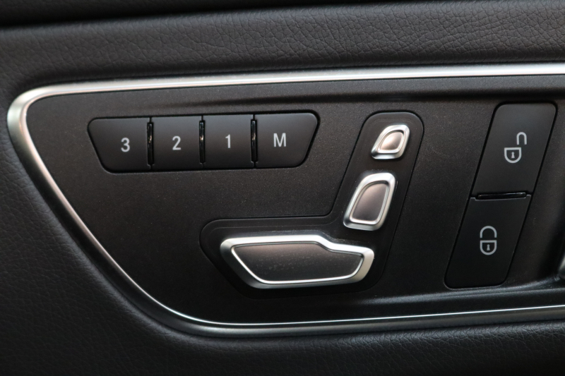 AMG CLAクラス CLA45 4MATIC ｼｭｰﾃｨﾝｸﾞﾌﾞﾚｰｸ ﾚｰﾀﾞｰｾｰﾌﾃｨPKG　後期 ｷｰﾚｽｺﾞｰ 黒本革 ﾊﾟﾉﾗﾏSR HDDﾅﾋﾞTV&ｷｬﾝｾﾗｰ ｽﾏﾎ連携 ﾊﾞｯｸｶﾒﾗ PTS LEDﾗｲﾄ 自動Rｹﾞｰﾄ ﾊﾝｽﾞﾌﾘｰA AMG専用装備&ﾁｭｰﾆﾝｸﾞ ﾊﾟﾅﾒﾘｶｰﾅｸﾞﾘﾙ 7AT　2年保証