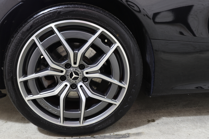 メルセデスベンツ Eクラス E200ｸｰﾍﾟ ｽﾎﾟｰﾂ ﾚｰﾀﾞｰｾｰﾌﾃｨPKG　後期 BSG搭載 1ｵｰﾅｰ MEｺﾈｸﾄ ｷｰﾚｽｺﾞｰ 黒/赤本革 ﾊﾟﾉﾗﾏSR ﾍｯﾄﾞｱｯﾌﾟD MBUX/ARﾅﾋﾞTV ｽﾏﾎ連携 ﾌﾞﾙﾒｽﾀｰ 360ｶﾒﾗ PTS LEDﾗｲﾄ AMGｴｱﾛ&19AW 9AT　2年保証