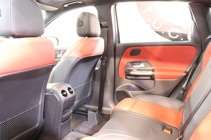 メルセデスベンツ Bクラス B180 AMGﾗｲﾝ AMGﾚｻﾞｰｴｸｽｸﾙｰｼﾌﾞ&ｱﾄﾞﾊﾞﾝｽﾄﾞ&ﾅﾋﾞｹﾞｰｼｮﾝ&ﾚｰﾀﾞｰｾｰﾌﾃｨPKG　ｷｰﾚｽｺﾞｰ 赤/黒本革 ﾊﾟﾉﾗﾏSR HUD MBUXﾅﾋﾞTV ｽﾏﾎ連携 360ｶﾒﾗ PTS LEDﾗｲﾄ 自動Rｹﾞｰﾄ ﾊﾝｽﾞﾌﾘｰA AMGｴｱﾛ&18AW ﾜｲﾔﾚｽ充電 7AT 希少色ﾏｳﾝﾃﾝｸﾞﾚｰ　2年保証