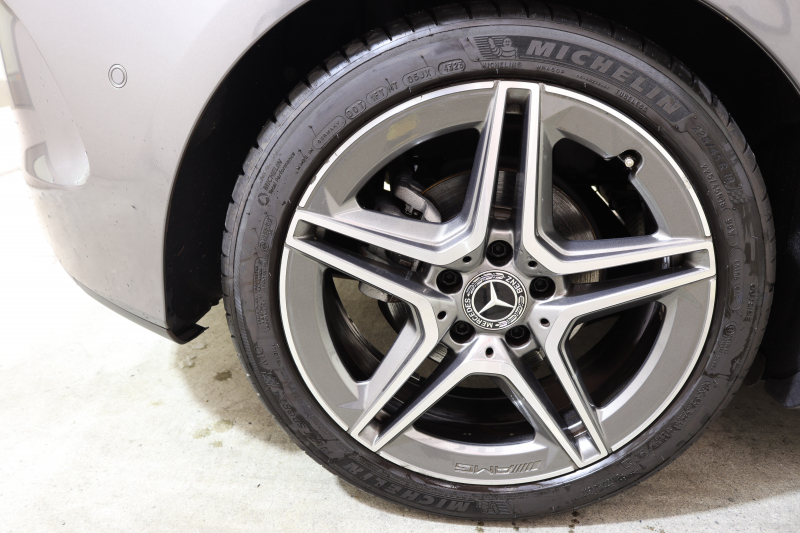 メルセデスベンツ Bクラス B180 AMGﾗｲﾝ AMGﾚｻﾞｰｴｸｽｸﾙｰｼﾌﾞ&ｱﾄﾞﾊﾞﾝｽﾄﾞ&ﾅﾋﾞｹﾞｰｼｮﾝ&ﾚｰﾀﾞｰｾｰﾌﾃｨPKG　ｷｰﾚｽｺﾞｰ 赤/黒本革 ﾊﾟﾉﾗﾏSR HUD MBUXﾅﾋﾞTV ｽﾏﾎ連携 360ｶﾒﾗ PTS LEDﾗｲﾄ 自動Rｹﾞｰﾄ ﾊﾝｽﾞﾌﾘｰA AMGｴｱﾛ&18AW ﾜｲﾔﾚｽ充電 7AT 希少色ﾏｳﾝﾃﾝｸﾞﾚｰ　2年保証