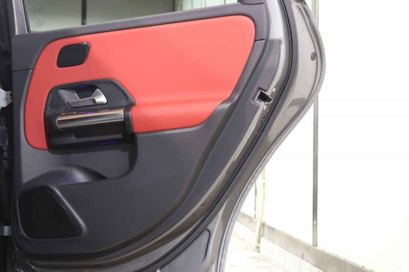 メルセデスベンツ Bクラス B180 AMGﾗｲﾝ AMGﾚｻﾞｰｴｸｽｸﾙｰｼﾌﾞ&ｱﾄﾞﾊﾞﾝｽﾄﾞ&ﾅﾋﾞｹﾞｰｼｮﾝ&ﾚｰﾀﾞｰｾｰﾌﾃｨPKG　ｷｰﾚｽｺﾞｰ 赤/黒本革 ﾊﾟﾉﾗﾏSR HUD MBUXﾅﾋﾞTV ｽﾏﾎ連携 360ｶﾒﾗ PTS LEDﾗｲﾄ 自動Rｹﾞｰﾄ ﾊﾝｽﾞﾌﾘｰA AMGｴｱﾛ&18AW ﾜｲﾔﾚｽ充電 7AT 希少色ﾏｳﾝﾃﾝｸﾞﾚｰ　2年保証