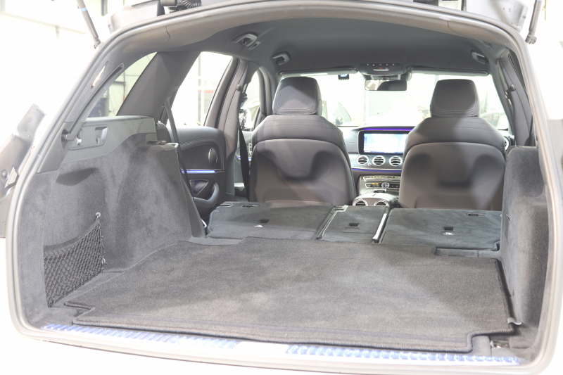 メルセデスベンツ Eクラス E300ｽﾃｰｼｮﾝﾜｺﾞﾝ AVG ｽﾎﾟｰﾂ ﾚｰﾀﾞｰｾｰﾌﾃｨPKG　中期 NEWｽﾃｱﾘﾝｸﾞ ｷｰﾚｽｺﾞｰ 黒本革 ﾍｯﾄﾞｱｯﾌﾟD HDDﾅﾋﾞTV ｽﾏﾎ連携 360ｶﾒﾗ PTS LEDﾗｲﾄ 自動Rｹﾞｰﾄ ﾊﾝｽﾞﾌﾘｰA AMGｴｱﾛ&19AW ﾀﾞｲﾅﾐｯｸS 9AT　2年保証