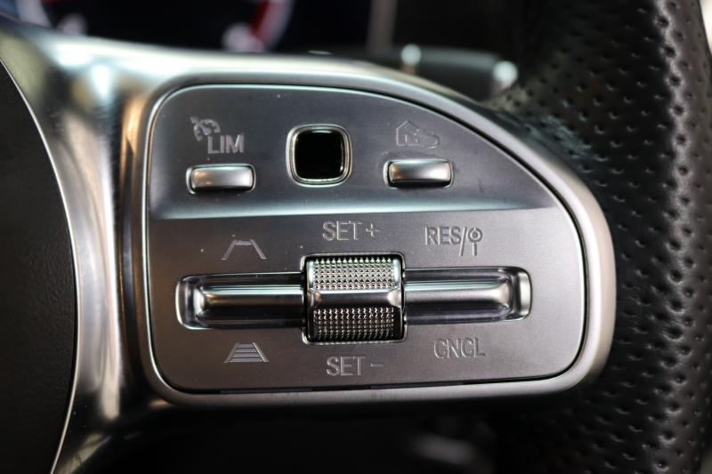 メルセデスベンツ Eクラス E300ｽﾃｰｼｮﾝﾜｺﾞﾝ AVG ｽﾎﾟｰﾂ ﾚｰﾀﾞｰｾｰﾌﾃｨPKG　中期 NEWｽﾃｱﾘﾝｸﾞ ｷｰﾚｽｺﾞｰ 黒本革 ﾍｯﾄﾞｱｯﾌﾟD HDDﾅﾋﾞTV ｽﾏﾎ連携 360ｶﾒﾗ PTS LEDﾗｲﾄ 自動Rｹﾞｰﾄ ﾊﾝｽﾞﾌﾘｰA AMGｴｱﾛ&19AW ﾀﾞｲﾅﾐｯｸS 9AT　2年保証