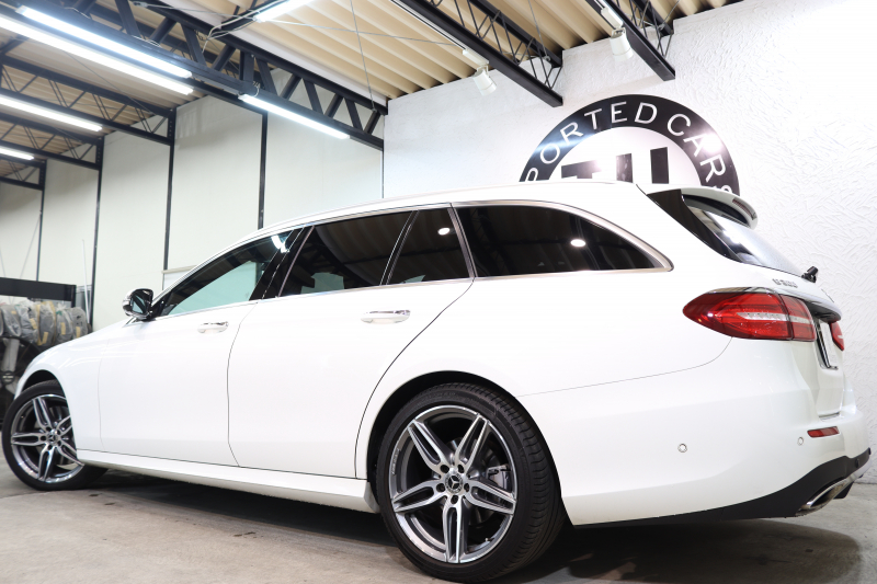 メルセデスベンツ Eクラス E300ｽﾃｰｼｮﾝﾜｺﾞﾝ AVG ｽﾎﾟｰﾂ ﾚｰﾀﾞｰｾｰﾌﾃｨPKG　中期 NEWｽﾃｱﾘﾝｸﾞ ｷｰﾚｽｺﾞｰ 黒本革 ﾍｯﾄﾞｱｯﾌﾟD HDDﾅﾋﾞTV ｽﾏﾎ連携 360ｶﾒﾗ PTS LEDﾗｲﾄ 自動Rｹﾞｰﾄ ﾊﾝｽﾞﾌﾘｰA AMGｴｱﾛ&19AW ﾀﾞｲﾅﾐｯｸS 9AT　2年保証