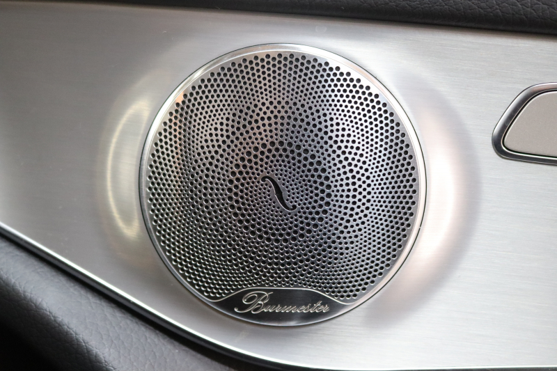 メルセデスベンツ GLC GLC220d 4MATIC ｽﾎﾟｰﾂ 本革仕様 ﾚｰﾀﾞｰｾｰﾌﾃｨPKG　1ｵｰﾅｰ ｷｰﾚｽｺﾞｰ 黒本革 ﾊﾟﾉﾗﾏSR ﾍｯﾄﾞｱｯﾌﾟD HDDﾅﾋﾞTV BT音楽 ﾌﾞﾙﾒｽﾀｰ 360ｶﾒﾗ PTS LEDﾗｲﾄ 自動Rｹﾞｰﾄ ﾊﾝｽﾞﾌﾘｰA AMGｴｱﾛ&19AW 9AT　2年保証