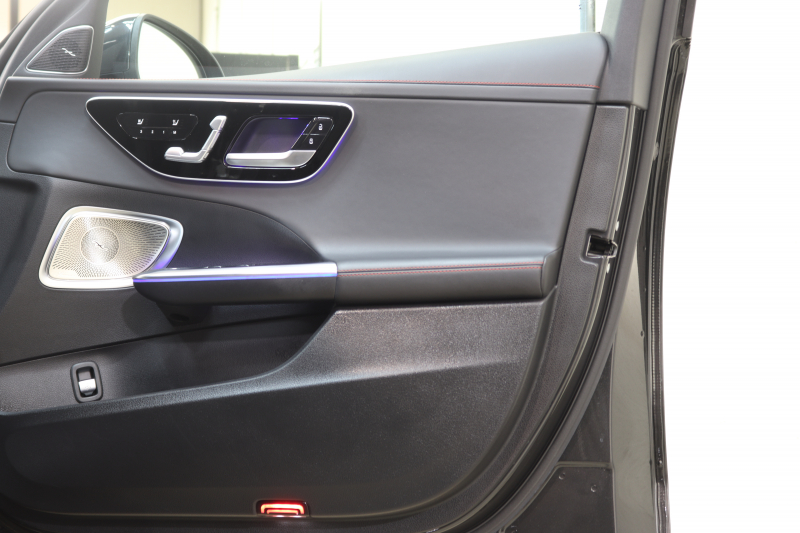 AMG Cクラス C43 4MATIC ｽﾃｰｼｮﾝﾜｺﾞﾝ AMGﾅｲﾄ&ﾚｰﾀﾞｰｾｰﾌﾃｨPKG　BSG搭載 1ｵｰﾅｰ ｷｰﾚｽｺﾞｰ 黒本革 ﾍﾞﾝﾁﾚｰﾀｰ ﾊﾟﾉﾗﾏSR HUD MBUXﾅﾋﾞTV&ARﾅﾋﾞ ｽﾏﾎ連携 ﾌﾞﾙﾒｽﾀｰ 360ｶﾒﾗ PTS LEDﾗｲﾄ 自動Rｹﾞｰﾄ AMG専用装備&ﾁｭｰﾆﾝｸﾞ ﾘｱｱｸｽﾙｽﾃｱ 9AT 希少色　2年保証