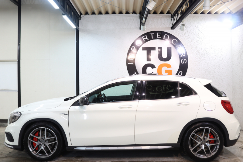 AMG GLA GLA45 4MATIC ﾚｰﾀﾞｰｾｰﾌﾃｨPKG　中期 ｷｰﾚｽｺﾞｰ 黒本革 ﾊﾟﾉﾗﾏSR HDDﾅﾋﾞTV ｽﾏﾎ連携 ﾊﾞｯｸｶﾒﾗ PTS ｷｾﾉﾝﾗｲﾄ 自動Rｹﾞｰﾄ AMG専用装備&ﾁｭｰﾆﾝｸﾞ 7AT　2年保証