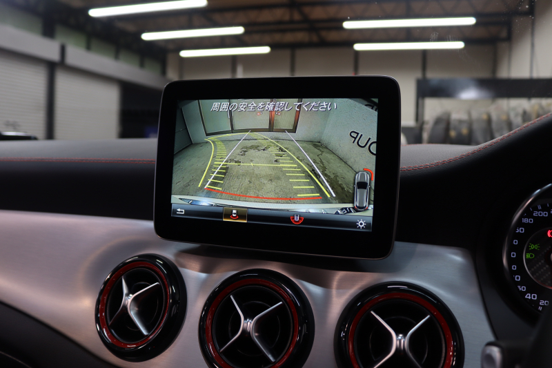 AMG GLA GLA45 4MATIC ﾚｰﾀﾞｰｾｰﾌﾃｨPKG　中期 ｷｰﾚｽｺﾞｰ 黒本革 ﾊﾟﾉﾗﾏSR HDDﾅﾋﾞTV ｽﾏﾎ連携 ﾊﾞｯｸｶﾒﾗ PTS ｷｾﾉﾝﾗｲﾄ 自動Rｹﾞｰﾄ AMG専用装備&ﾁｭｰﾆﾝｸﾞ 7AT　2年保証