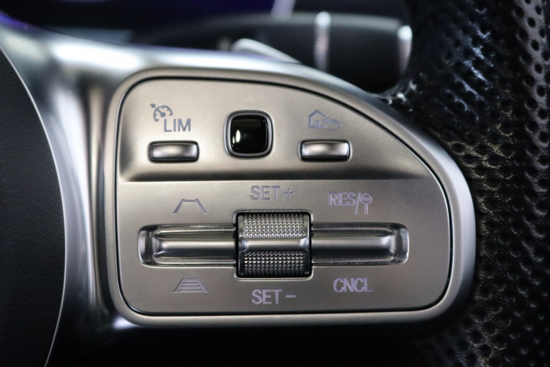 メルセデスベンツ Eクラス E200ｽﾃｰｼｮﾝﾜｺﾞﾝ AVG AMGﾗｲﾝ ﾚｰﾀﾞｰｾｰﾌﾃｨPKG　中期 NEWｽﾃｱﾘﾝｸﾞ ｷｰﾚｽｺﾞｰ 黒本革 ﾊﾟﾉﾗﾏSR ﾍｯﾄﾞｱｯﾌﾟD HDDﾅﾋﾞTV ｽﾏﾎ連携 360ｶﾒﾗ PTS LEDﾗｲﾄ 自動Rｹﾞｰﾄ ﾊﾝｽﾞﾌﾘｰA AMGｴｱﾛ&19AW ﾀﾞｲﾅﾐｯｸS 9AT　2年保証