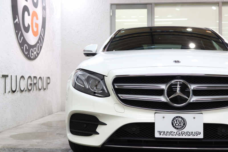 メルセデスベンツ Eクラス E250 AVG ｽﾎﾟｰﾂ ｴｸｽｸﾙｰｼﾌﾞ&ﾚｰﾀﾞｰｾｰﾌﾃｨPKG　1ｵｰﾅｰ 黒本革 ﾊﾟﾉﾗﾏSR ﾍｯﾄﾞｱｯﾌﾟD HDDﾅﾋﾞTV ｽﾏﾎ連携 ﾌﾞﾙﾒｽﾀｰ 360ｶﾒﾗ PTS LEDﾗｲﾄ 自動ﾄﾗﾝｸ ﾊﾝｽﾞﾌﾘｰA AMGｴｱﾛ&19AW ﾀﾞｲﾅﾐｯｸｾﾚｸﾄ 9AT　2年保証