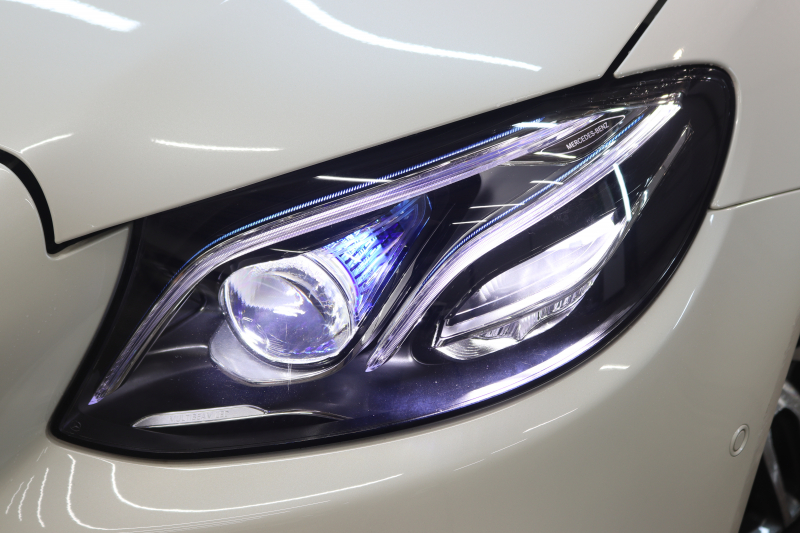 メルセデスベンツ Eクラス E250 AVG ｽﾎﾟｰﾂ ｴｸｽｸﾙｰｼﾌﾞ&ﾚｰﾀﾞｰｾｰﾌﾃｨPKG　1ｵｰﾅｰ 黒本革 ﾊﾟﾉﾗﾏSR ﾍｯﾄﾞｱｯﾌﾟD HDDﾅﾋﾞTV ｽﾏﾎ連携 ﾌﾞﾙﾒｽﾀｰ 360ｶﾒﾗ PTS LEDﾗｲﾄ 自動ﾄﾗﾝｸ ﾊﾝｽﾞﾌﾘｰA AMGｴｱﾛ&19AW ﾀﾞｲﾅﾐｯｸｾﾚｸﾄ 9AT　2年保証