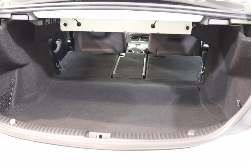 メルセデスベンツ Cクラス C200 AVG AMGﾗｲﾝ ﾚｻﾞｰｴｸｽｸﾙｰｼﾌﾞ&ﾚｰﾀﾞｰｾｰﾌﾃｨPKG　ｷｰﾚｽｺﾞｰ 黒本革 HDDﾅﾋﾞTV BT音楽 ﾊﾞｯｸｶﾒﾗ PTS LEDﾗｲﾄ 自動ﾄﾗﾝｸ ﾊﾝｽﾞﾌﾘｰA AMGｴｱﾛ&18AW ｴｱｻｽ　2年保証