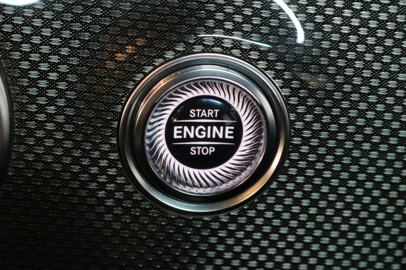 AMG Eクラス E53 4MATIC+ ｴｸｽｸﾙｰｼﾌﾞ&ﾚｰﾀﾞｰｾｰﾌﾃｨPKG　ISG搭載 後期 ｷｰﾚｽｺﾞｰ 黒本革 ﾍﾞﾝﾁﾚｰﾀｰ ﾊﾟﾉﾗﾏSR MBUXﾅﾋﾞTV ｽﾏﾎ連携 ﾌﾞﾙﾒｽﾀｰ 360ｶﾒﾗ PTS LEDﾗｲﾄ 自動ﾄﾗﾝｸ AMG専用装備&ﾁｭｰﾆﾝｸﾞ ﾜｲﾔﾚｽ充電 ｸﾛｰｼﾞﾝｸﾞS 9AT　2年保証