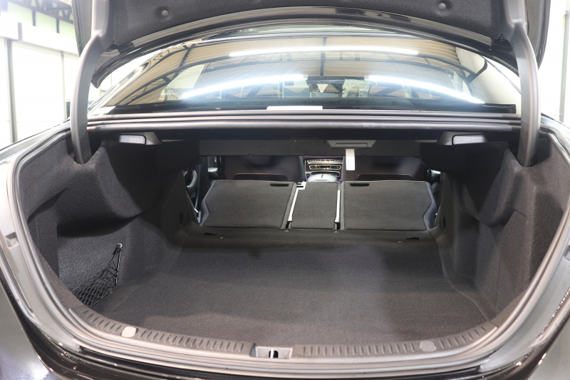 AMG Eクラス E53 4MATIC+ ｴｸｽｸﾙｰｼﾌﾞ&ﾚｰﾀﾞｰｾｰﾌﾃｨPKG　ISG搭載 後期 ｷｰﾚｽｺﾞｰ 黒本革 ﾍﾞﾝﾁﾚｰﾀｰ ﾊﾟﾉﾗﾏSR MBUXﾅﾋﾞTV ｽﾏﾎ連携 ﾌﾞﾙﾒｽﾀｰ 360ｶﾒﾗ PTS LEDﾗｲﾄ 自動ﾄﾗﾝｸ AMG専用装備&ﾁｭｰﾆﾝｸﾞ ﾜｲﾔﾚｽ充電 ｸﾛｰｼﾞﾝｸﾞS 9AT　2年保証