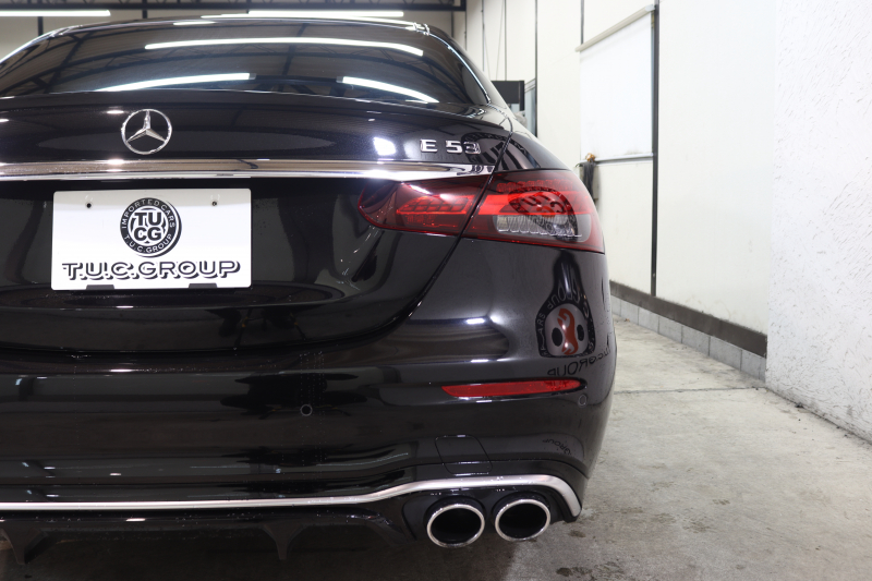 AMG Eクラス E53 4MATIC+ ｴｸｽｸﾙｰｼﾌﾞ&ﾚｰﾀﾞｰｾｰﾌﾃｨPKG　ISG搭載 後期 ｷｰﾚｽｺﾞｰ 黒本革 ﾍﾞﾝﾁﾚｰﾀｰ ﾊﾟﾉﾗﾏSR MBUXﾅﾋﾞTV ｽﾏﾎ連携 ﾌﾞﾙﾒｽﾀｰ 360ｶﾒﾗ PTS LEDﾗｲﾄ 自動ﾄﾗﾝｸ AMG専用装備&ﾁｭｰﾆﾝｸﾞ ﾜｲﾔﾚｽ充電 ｸﾛｰｼﾞﾝｸﾞS 9AT　2年保証