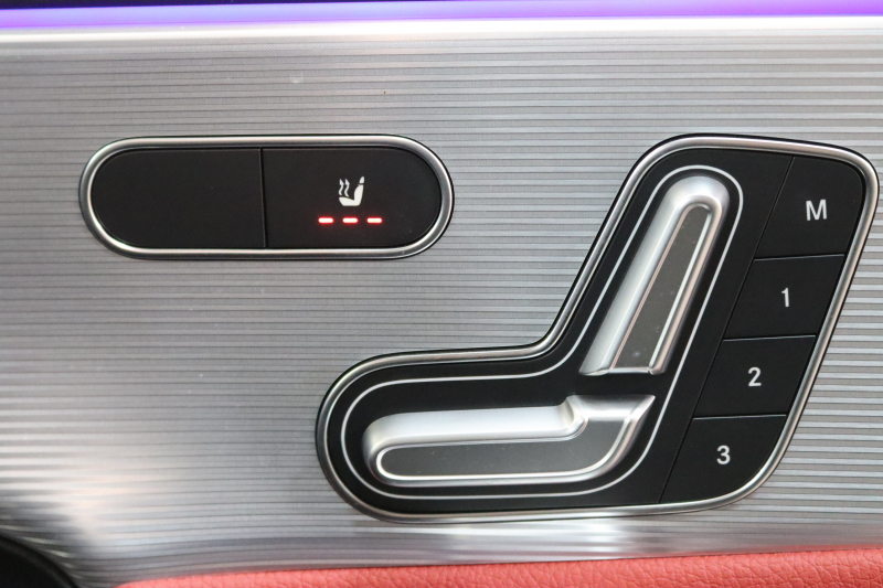 メルセデスベンツ Aクラス A180ｽﾀｲﾙ AMGﾗｲﾝ AMGﾚｻﾞｰｴｸｽｸﾙｰｼﾌﾞ&ﾅﾋﾞｹﾞｰｼｮﾝ&ﾚｰﾀﾞｰｾｰﾌﾃｨPKG　1ｵｰﾅｰ ｷｰﾚｽｺﾞｰ 赤/黒本革 ﾊﾟﾉﾗﾏSR MBUXﾅﾋﾞTV BT音楽 ﾊﾞｯｸｶﾒﾗ PTS LEDﾗｲﾄ AMGｴｱﾛ&18AW ﾀﾞｲﾅﾐｯｸｾﾚｸﾄ ﾜｲﾔﾚｽ充電 7AT　2年保証