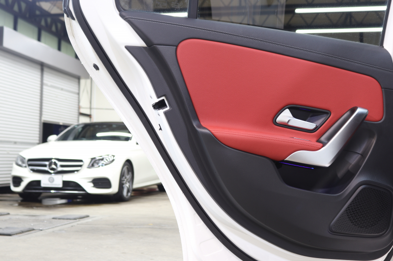 メルセデスベンツ Aクラス A180ｽﾀｲﾙ AMGﾗｲﾝ AMGﾚｻﾞｰｴｸｽｸﾙｰｼﾌﾞ&ﾅﾋﾞｹﾞｰｼｮﾝ&ﾚｰﾀﾞｰｾｰﾌﾃｨPKG　1ｵｰﾅｰ ｷｰﾚｽｺﾞｰ 赤/黒本革 ﾊﾟﾉﾗﾏSR MBUXﾅﾋﾞTV BT音楽 ﾊﾞｯｸｶﾒﾗ PTS LEDﾗｲﾄ AMGｴｱﾛ&18AW ﾀﾞｲﾅﾐｯｸｾﾚｸﾄ ﾜｲﾔﾚｽ充電 7AT　2年保証