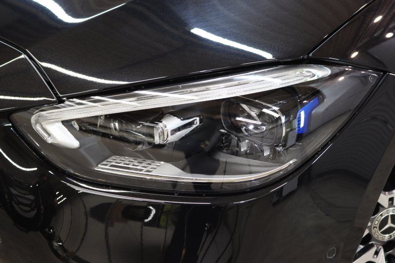 メルセデスベンツ Cクラス C220d AVG AMGﾗｲﾝ ﾚｻﾞｰｴｸｽｸﾙｰｼﾌﾞ&ﾍﾞｰｼｯｸ&ﾚｰﾀﾞｰｾｰﾌﾃｨPKG　ISG搭載 ｷｰﾚｽｺﾞｰ 黒本革 ﾊﾟﾉﾗﾏSR ﾍｯﾄﾞｱｯﾌﾟD MBUX/ARﾅﾋﾞTV ｽﾏﾎ連携 360ｶﾒﾗ PTS LEDﾗｲﾄ 自動ﾄﾗﾝｸ AMGｴｱﾛ&18AW ﾜｲﾔﾚｽ充電 9AT　2年保証