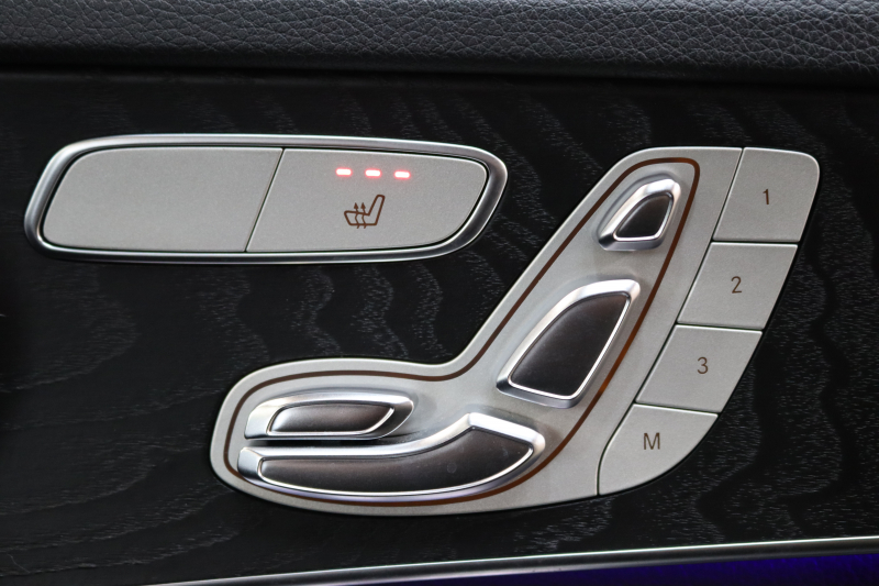 メルセデスベンツ Cクラス C200 AVG AMGﾗｲﾝ ﾚｰﾀﾞｰｾｰﾌﾃｨPKG　BSG搭載 後期 1ｵｰﾅｰ MEｺﾈｸﾄ ｷｰﾚｽｺﾞｰ 黒革 ｼｰﾄﾋｰﾀｰ HDDﾅﾋﾞTV ｽﾏﾎ連携 ﾊﾞｯｸｶﾒﾗ PTS LEDﾗｲﾄ AMGｴｱﾛ&18AW ﾀﾞｲﾅﾐｯｸｾﾚｸﾄ ｴｱｻｽ 9AT　2年保証