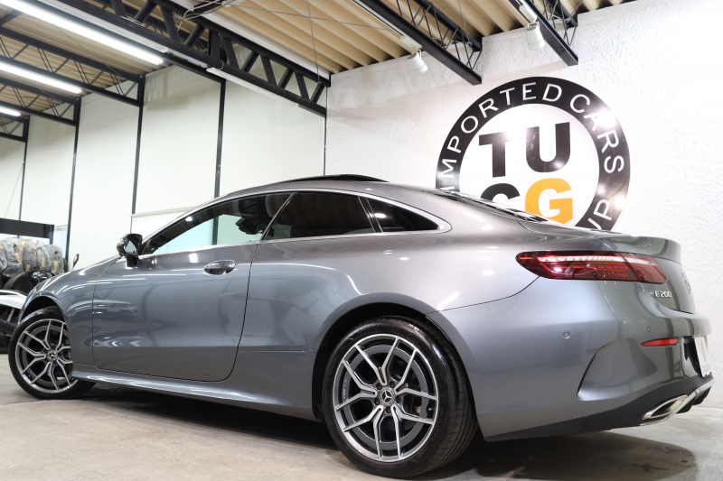 メルセデスベンツ Eクラス E200ｸｰﾍﾟ ｽﾎﾟｰﾂ ﾚｻﾞｰ&ﾚｰﾀﾞｰｾｰﾌﾃｨPKG　BSG搭載 後期 ｷｰﾚｽｺﾞｰ 黒本革 ﾊﾟﾉﾗﾏSR ﾍｯﾄﾞｱｯﾌﾟD MBUXﾅﾋﾞTV&ARﾅﾋﾞ ｽﾏﾎ連携 ﾌﾞﾙﾒｽﾀｰ 360ｶﾒﾗ PTS LEDﾗｲﾄ AMGｴｱﾛ&19AW ﾀﾞｲﾅﾐｯｸS 9AT 希少色ｾﾚﾅｲﾄｸﾞﾚｰ　2年保証