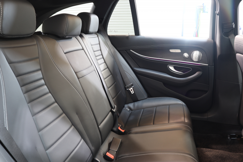 メルセデスベンツ Eクラス E220dｽﾃｰｼｮﾝﾜｺﾞﾝ AVG ｽﾎﾟｰﾂ 本革仕様 ﾚｰﾀﾞｰｾｰﾌﾃｨPKG　1ｵｰﾅｰ ｷｰﾚｽｺﾞｰ 黒本革 HDDﾅﾋﾞTV ｽﾏﾎ連携 ﾌﾞﾙﾒｽﾀｰ 360ｶﾒﾗ PTS LEDﾗｲﾄ 自動Rｹﾞｰﾄ ﾊﾝｽﾞﾌﾘｰA AMGｴｱﾛ&19AW ﾀﾞｲﾅﾐｯｸS 9AT　2年保証