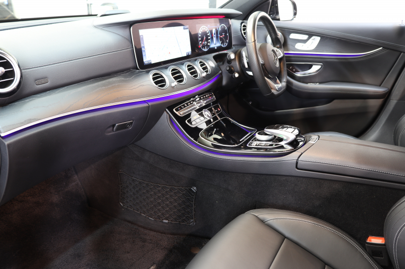 メルセデスベンツ Eクラス E220dｽﾃｰｼｮﾝﾜｺﾞﾝ AVG ｽﾎﾟｰﾂ 本革仕様 ﾚｰﾀﾞｰｾｰﾌﾃｨPKG　1ｵｰﾅｰ ｷｰﾚｽｺﾞｰ 黒本革 HDDﾅﾋﾞTV ｽﾏﾎ連携 ﾌﾞﾙﾒｽﾀｰ 360ｶﾒﾗ PTS LEDﾗｲﾄ 自動Rｹﾞｰﾄ ﾊﾝｽﾞﾌﾘｰA AMGｴｱﾛ&19AW ﾀﾞｲﾅﾐｯｸS 9AT　2年保証